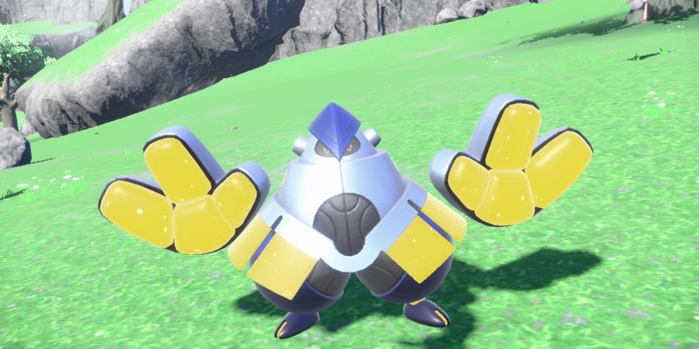 Paradox Pokemon Iron Hands on battlefield in Pokémon Scarlet and Violet 